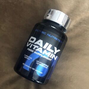 SCITEC NUTRITION Daily Vitamin (90 tab.) Sealed / Unopened Exp. 13/02/2027